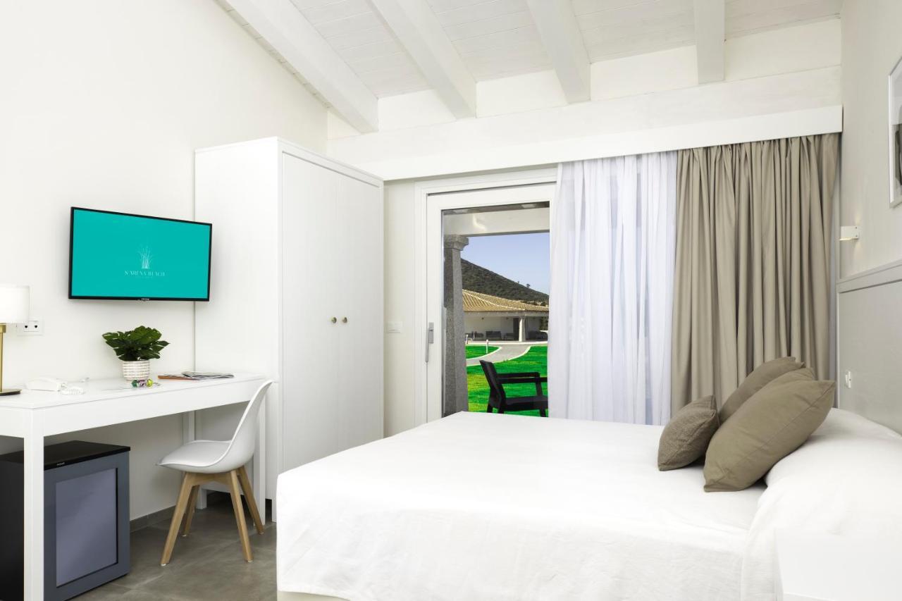 Hotel S'Arena Beach La Caletta Exteriör bild