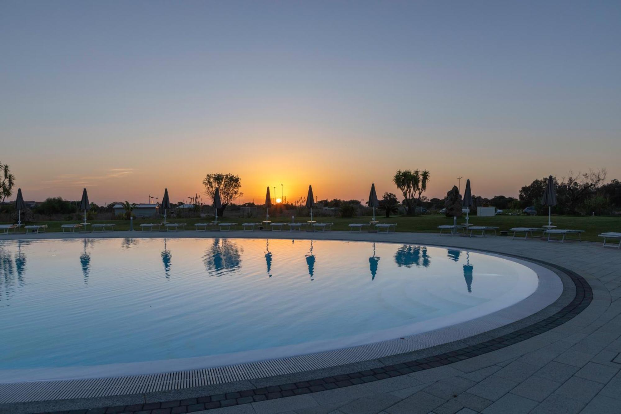 Hotel S'Arena Beach La Caletta Exteriör bild